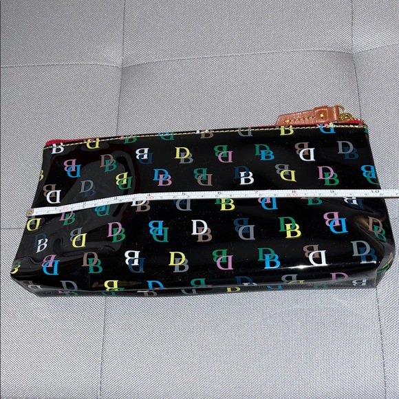 Dooney & Bourke on the Go Cosmetic Case - Picture 6 of 8